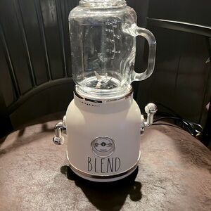 Rae Dunn personal blender